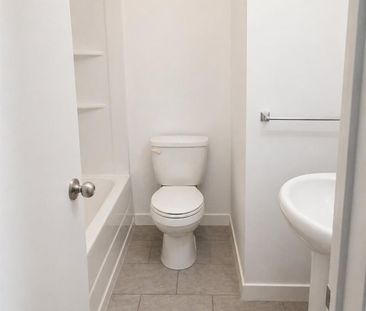 2 CH - 1 SDB - Montréal - $1,400 /mo - Photo 2