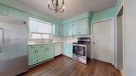 For Lease - 174 Caribou Road Unit# Main, Toronto, Ontario - Photo 4