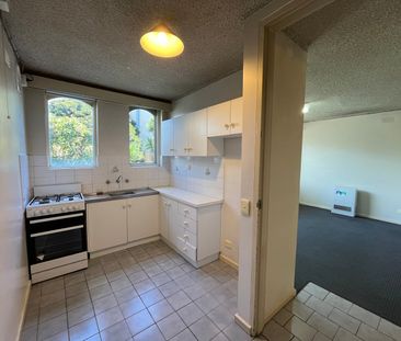 1/10-12 Lennon Street, Parkville VIC 3052 - Photo 4