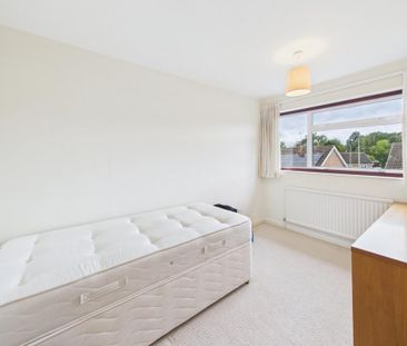 3 bedroom semi-detached house to rent - Photo 5