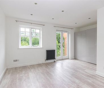 2 bedroom semi-detached house to rent - Photo 3