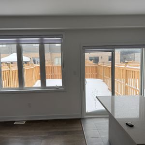 For Lease - 33 Turnberry Lane, Barrie, Ontario - Photo 2