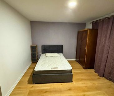 Single Room, The Rookery, Grays - Photo 5