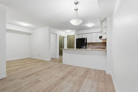 For Lease - 3060 Rotary Way Unit# 427, Burlington, Ontario - Photo 4