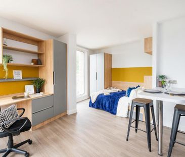 1 bedroom in a flat share to rent - Photo 4