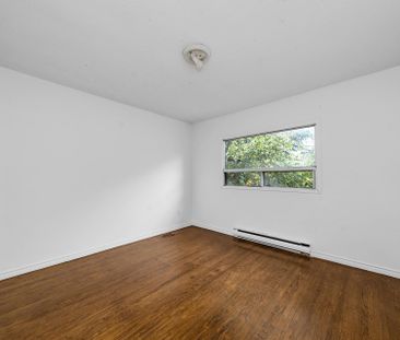 For Lease - 28 Adamson Street, Halton Hills, Ontario - Photo 6