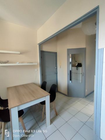 Location Appartement 1 pièce 28m² - Photo 4