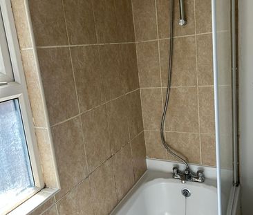 2 Bed Terraced House, Shakleton Road, CV5 - Photo 5