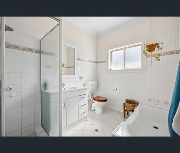 32 Amourin Street, North Manly, NSW 2100 - Photo 6