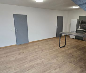 Spacious renovated 3-room apartment Courtedoux – 96 m² - Foto 3