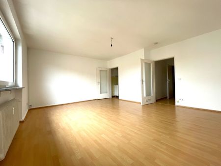 Schöne 1-Zimmer-Wohnung mit Küche in zentraler Lage in Frankfurt-Bornheim in der Nähe vom REWE Markt - Foto 3