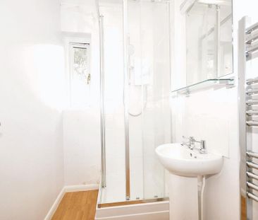 4 bedroom detached house to rent - Photo 6