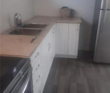 116 GOLDEN Boulevard E - Photo 3