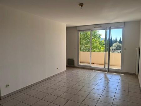 Location Appartement 3 pièces 66m² BRIGNOLES 83170 - Photo 2