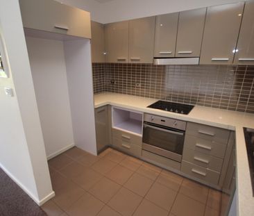 12/12 Towns Crescent, Turner ACT 2612 - Apartment For Rent | Domain - Photo 5