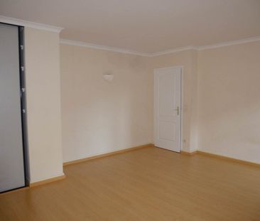 Location Maison 2 pièces 68m² ST DONAT SUR L HERBASSE 26260 - Photo 2