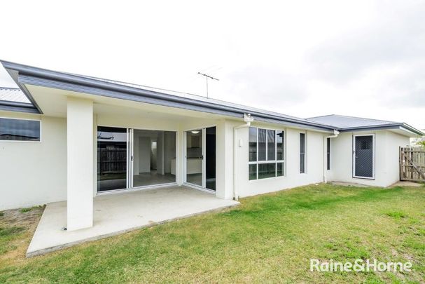FULLY AIR CONDITIONED FOUR BEDROOM HOME IN LITTLE CREEK ESTATE! - Photo 1