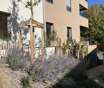Location Appartement 4 pièces 93m² CHAPONOST 69630 - Photo 6