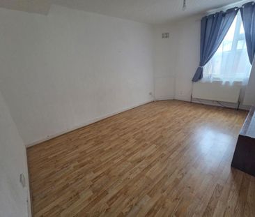 2 bedroom property to rent - Photo 2
