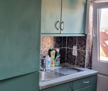 Gemütliche 1-Zimmer-Dachgeschosswohnung in Fellbach - Photo 1