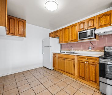 For Lease - 900A Wilson Avenue, Toronto, Ontario - Photo 5