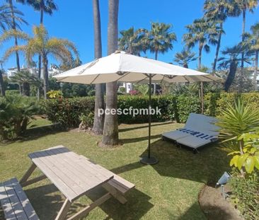 2 Bedroom Townhouse For Rent in Cancelada, Málaga - Photo 1