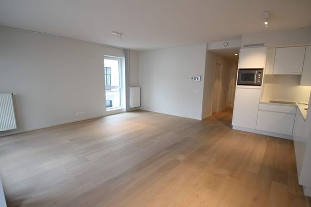 Appartement te huur - Photo 1