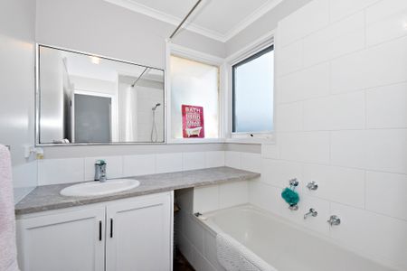 Privacy, Comfort & Family Living - Photo 4