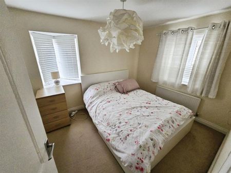 2 Bedroom House to Rent in Hilton Close, Kempston, Bedford, MK42 - Photo 4