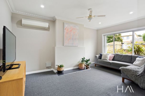 16 Clark St, Mowbray - Photo 1