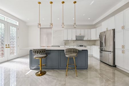 For Lease - 309 Gibson Circle, Bradford West Gwillimbury, Ontario - Photo 2