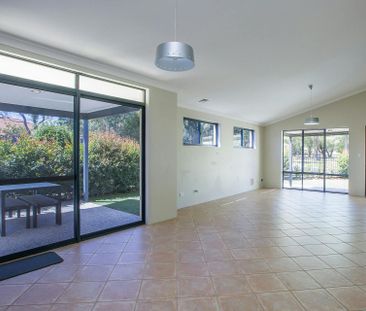 LOW MAINTENANCE HOME IN DALYELLUP - Photo 2