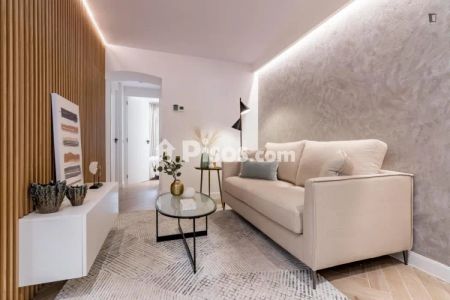 Piso en alquiler en Madrid Capital - Photo 2