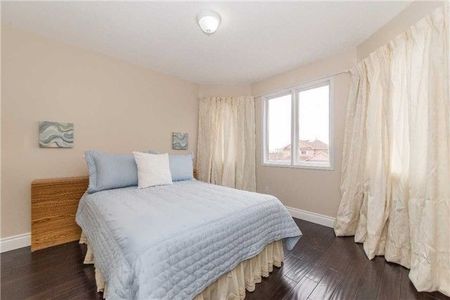 For Lease - 18 Carmichael Drive, Whitby, Ontario - Photo 5