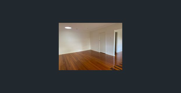 HIDDEN GEM IN VIEWBANK COLLEGE ZONE - Photo 1