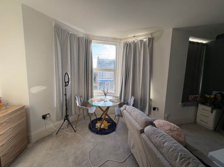 Weston-super-Mare, North Somerset - Photo 4