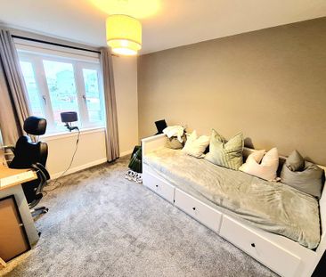 2 bedroom semi-detached house to rent - Photo 4