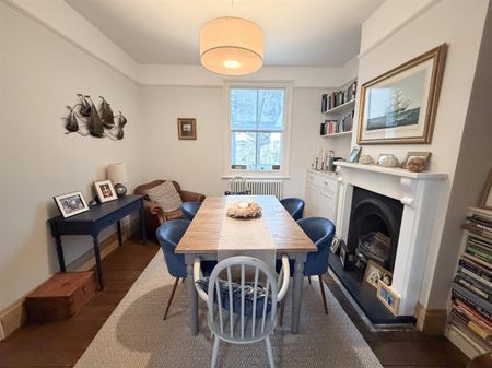 Victoria Terrace, Cheltenham GL52 6BN - Photo 3