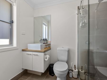 7 Hardie Street, Ripley QLD 4306 - House For Rent | Domain - Photo 3