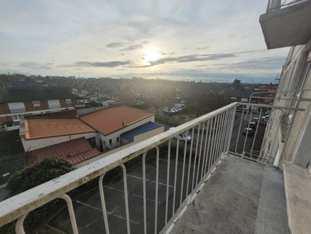 Location Appartement 3 pièces 54m² BEUVRAGES 59192 - Photo 5