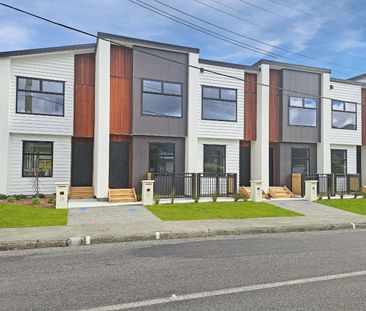 New In Wainui - Photo 1