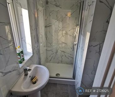 1 bedroom in a house share to rent - Photo 6