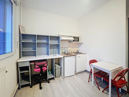 Location Appartement 1 pièce 18m² - Photo 3