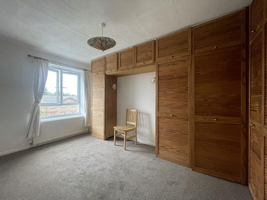 3 bedroom flat to rent - Photo 1
