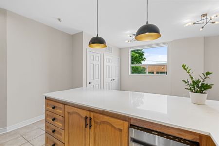 For Lease - 3635 Dundas Street Unit# 1, Toronto, Ontario - Photo 5