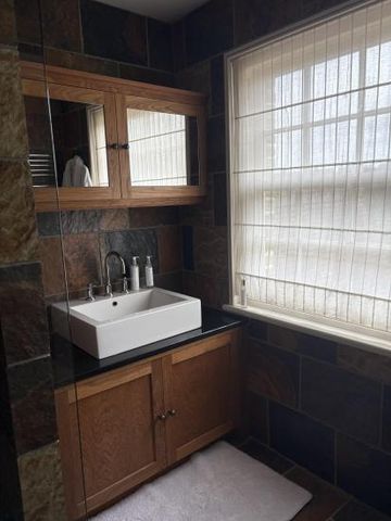 Double en-suite bedroom - Photo 5