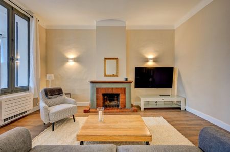 Location Appartement Aix-en-Provence 3 Pièces 110 m² - Photo 4