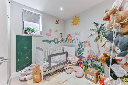 3 bedroom flat to rent - Photo 5