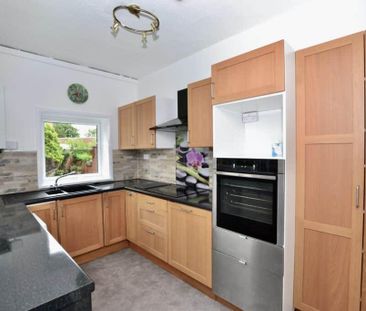 3 bedroom semi-detached house to rent - Photo 3