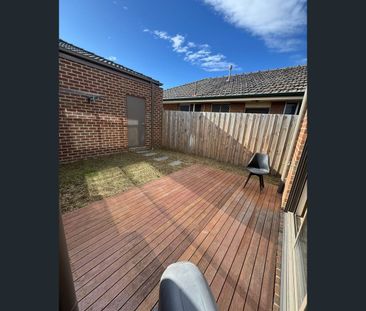 94 Monash Street, Sunshine, Vic 3020 - Photo 1